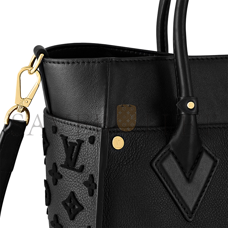 LOUIS VUITTON ON MY SIDE MM M53826 (30.5*24.5*14cm) LOUIS VUITTON ON MY SIDE MM M53826 (30.5*24.5*14cm)